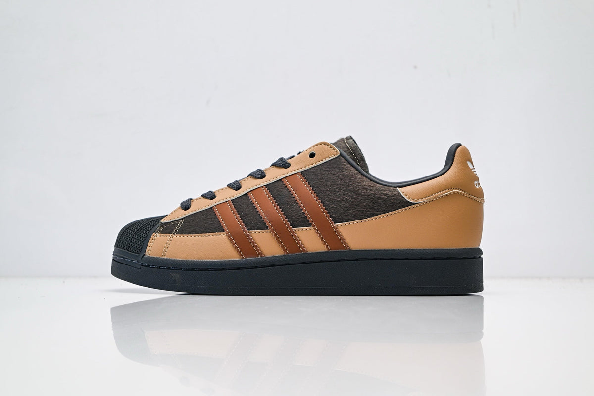adidas Originals Superstar ¨C Tan Caramel & Dark Brown Faux Fur with Russet 3-Stripes Shell Toe