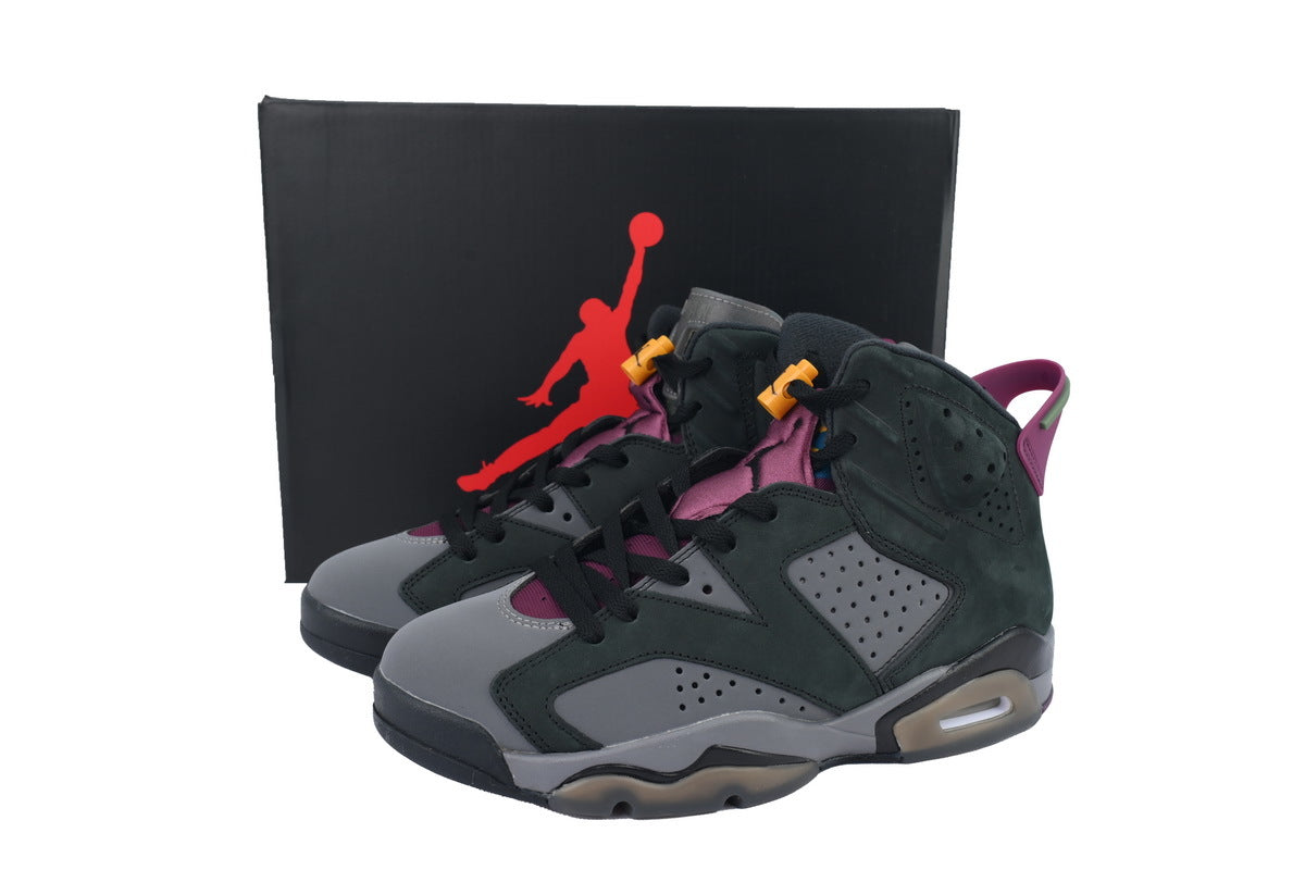 Nike Air Jordan 6 ¨C Retro High-Top Basketball Sneakers