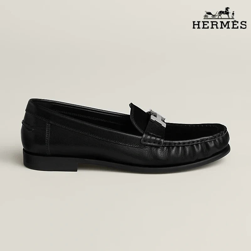 Herm¨¨s Black Leather Loafer with Silver H Buckle