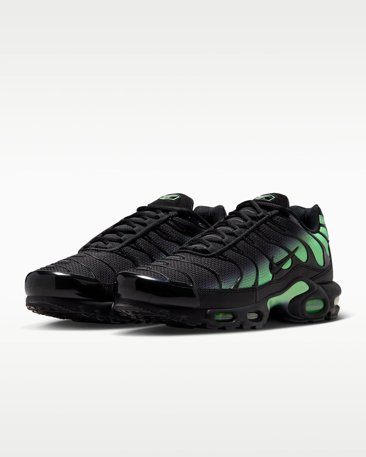 Nike Air Max Plus ¨C Black/Electric Green Sneaker