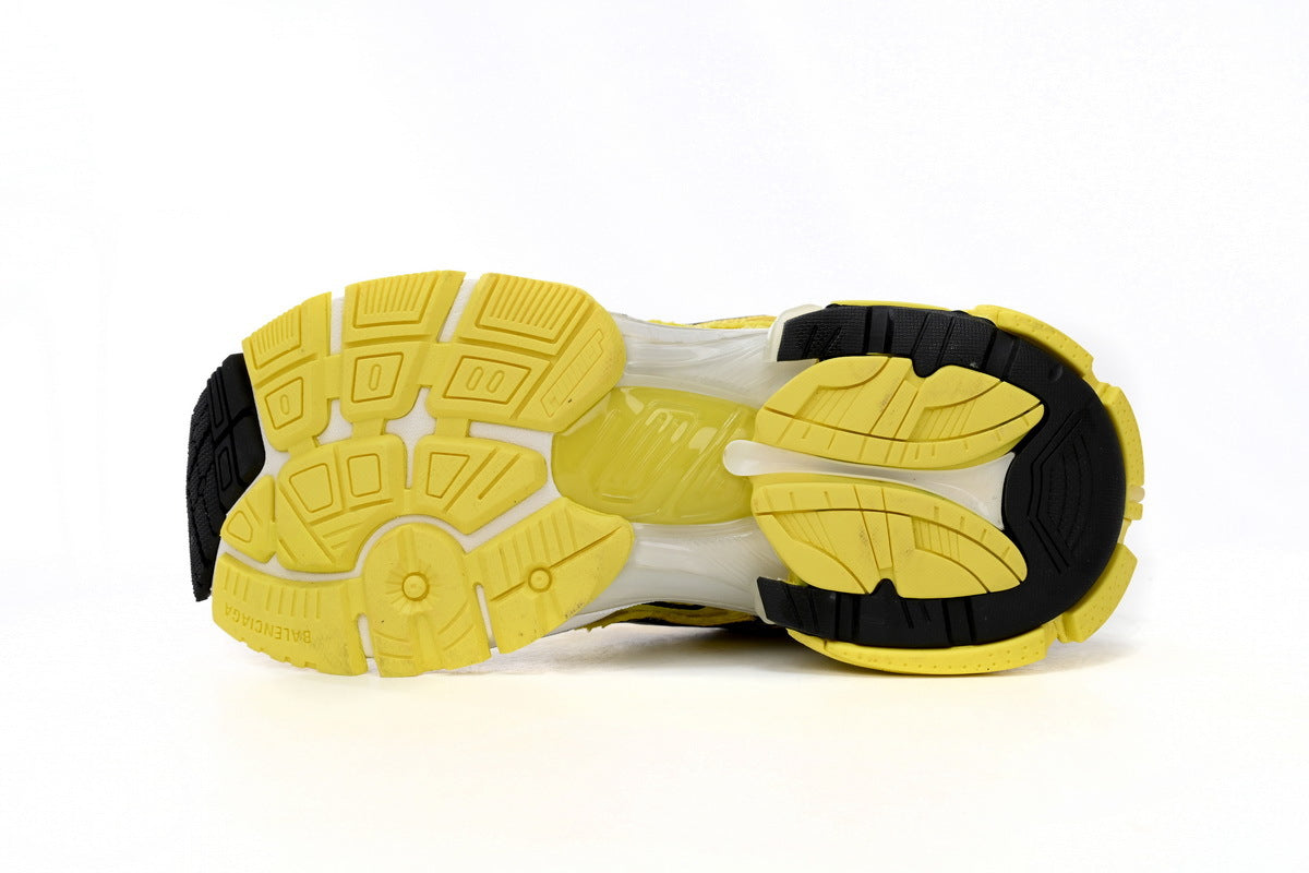 Balenciaga men's shoes Track  Runner Sneaker ¨C Distressed Low-Top  balenciaga runners Yellowish-white