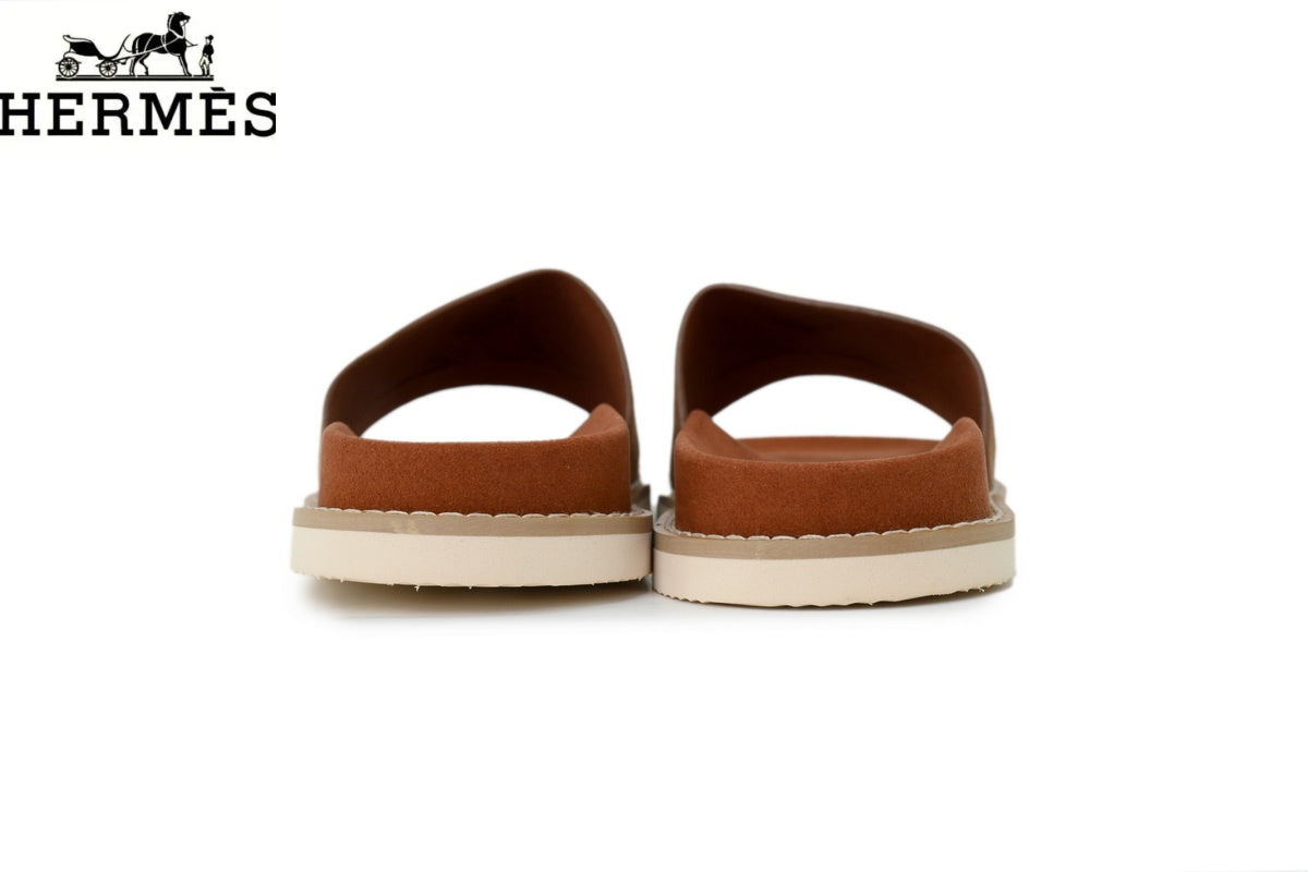 Herm¨¨s Chestnut Brown Suede Single-Band Slide Sandal
